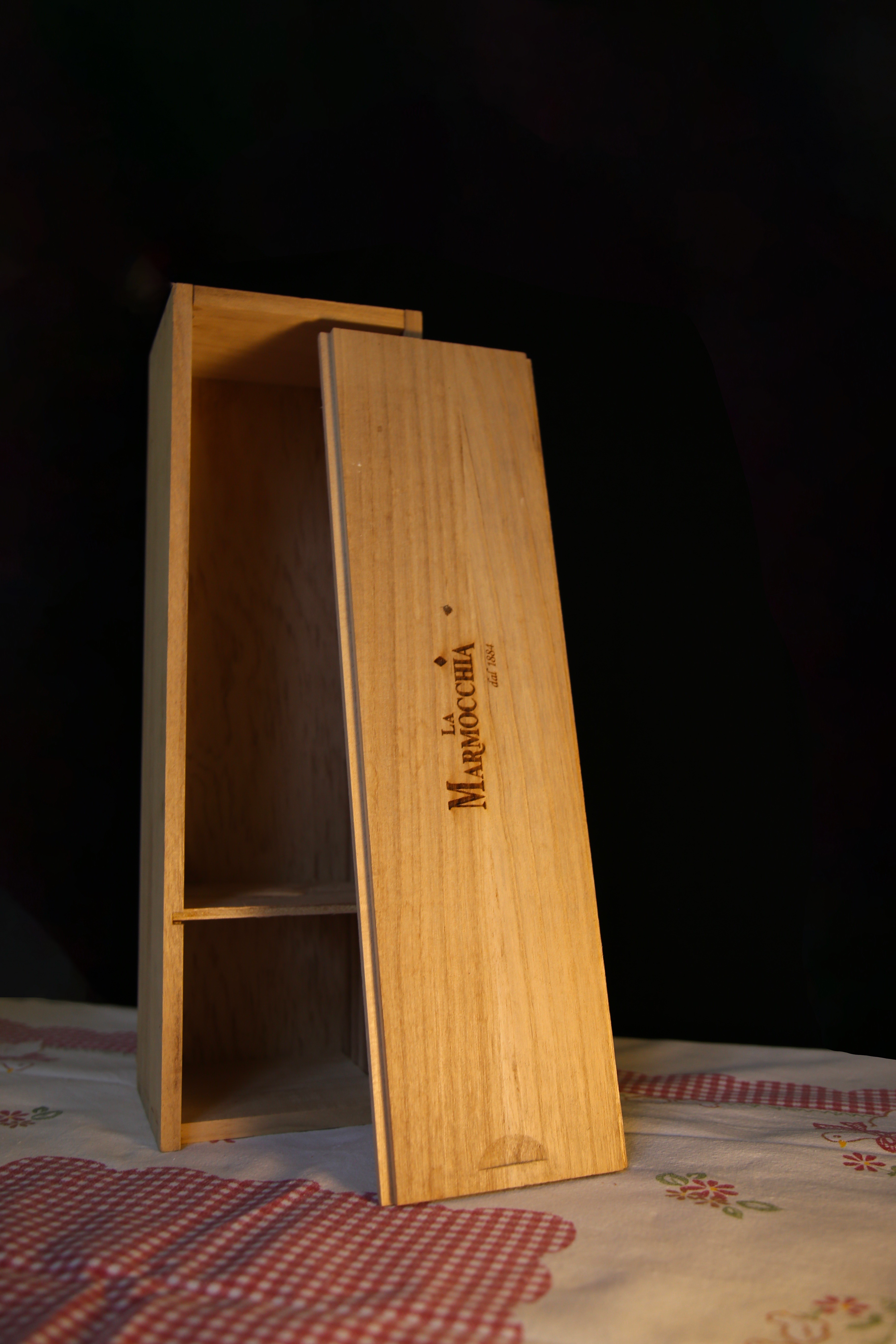 Box di legno per una bottiglia · Confezione Regalo  - 1